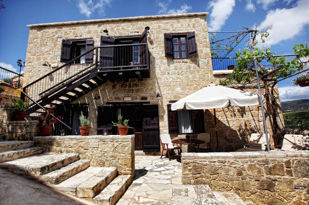 Goudhi Leonidas Village Houses מראה חיצוני תמונה