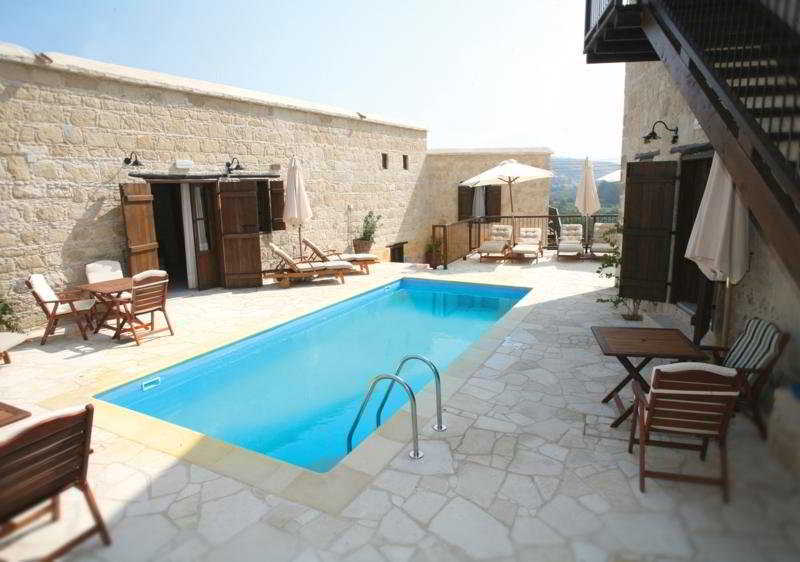 Goudhi Leonidas Village Houses מראה חיצוני תמונה